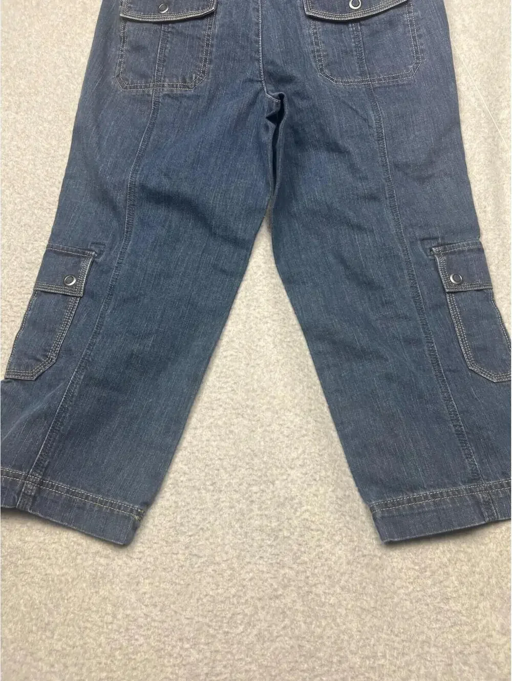 Eddie Bauer Crop Cargo Capri Denim Jeans Womens Size 6 Outdoor Casual Comfort